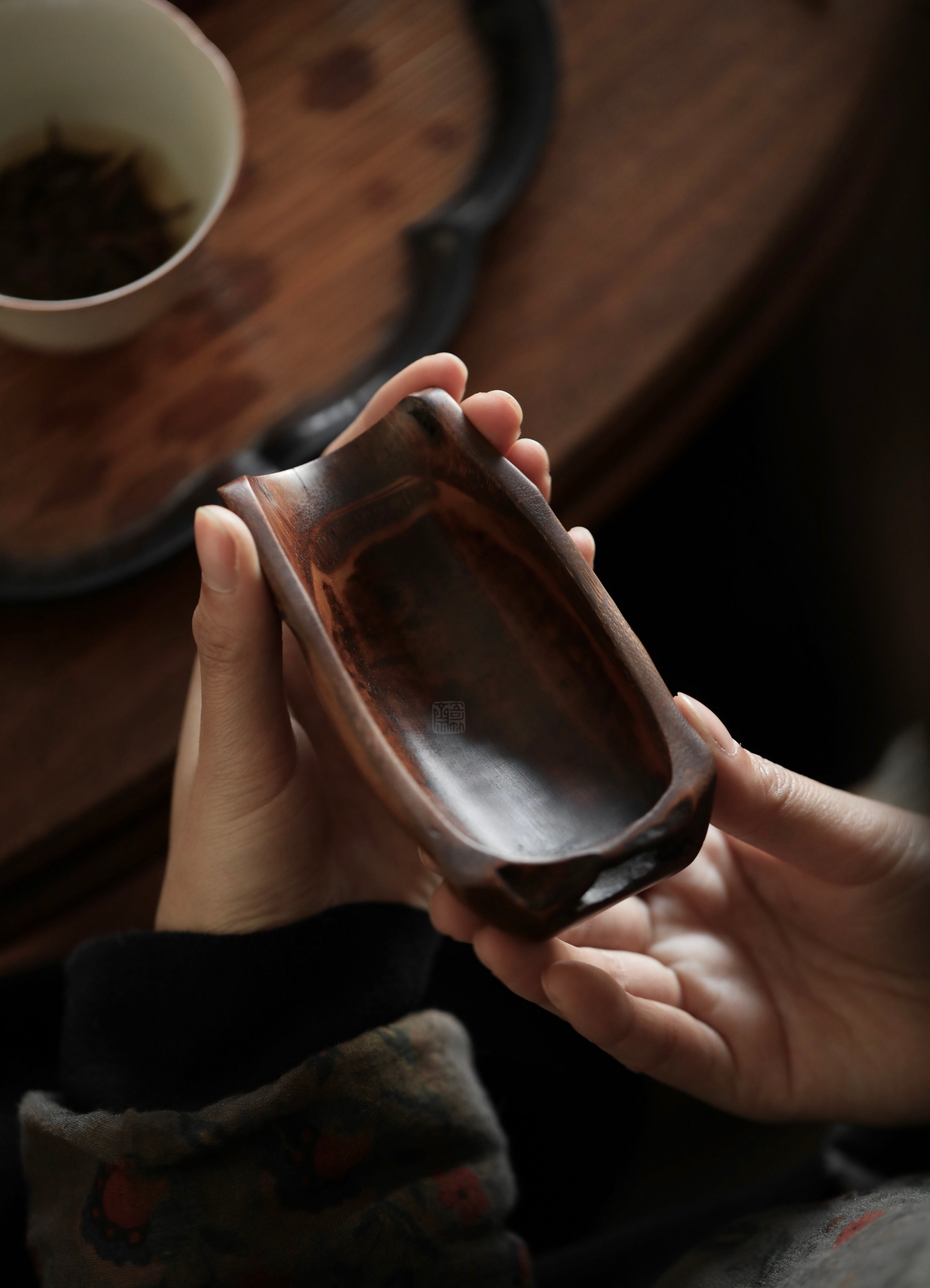 bamboo tea scoop, calligraphy tea scoop, engraved tea utensil, wooden tea accessory, handmade tea tools, gongfu tea ceremony, bamboo leaf holder, artisan tea ware, Piexlculpt Studio, wood engraving art