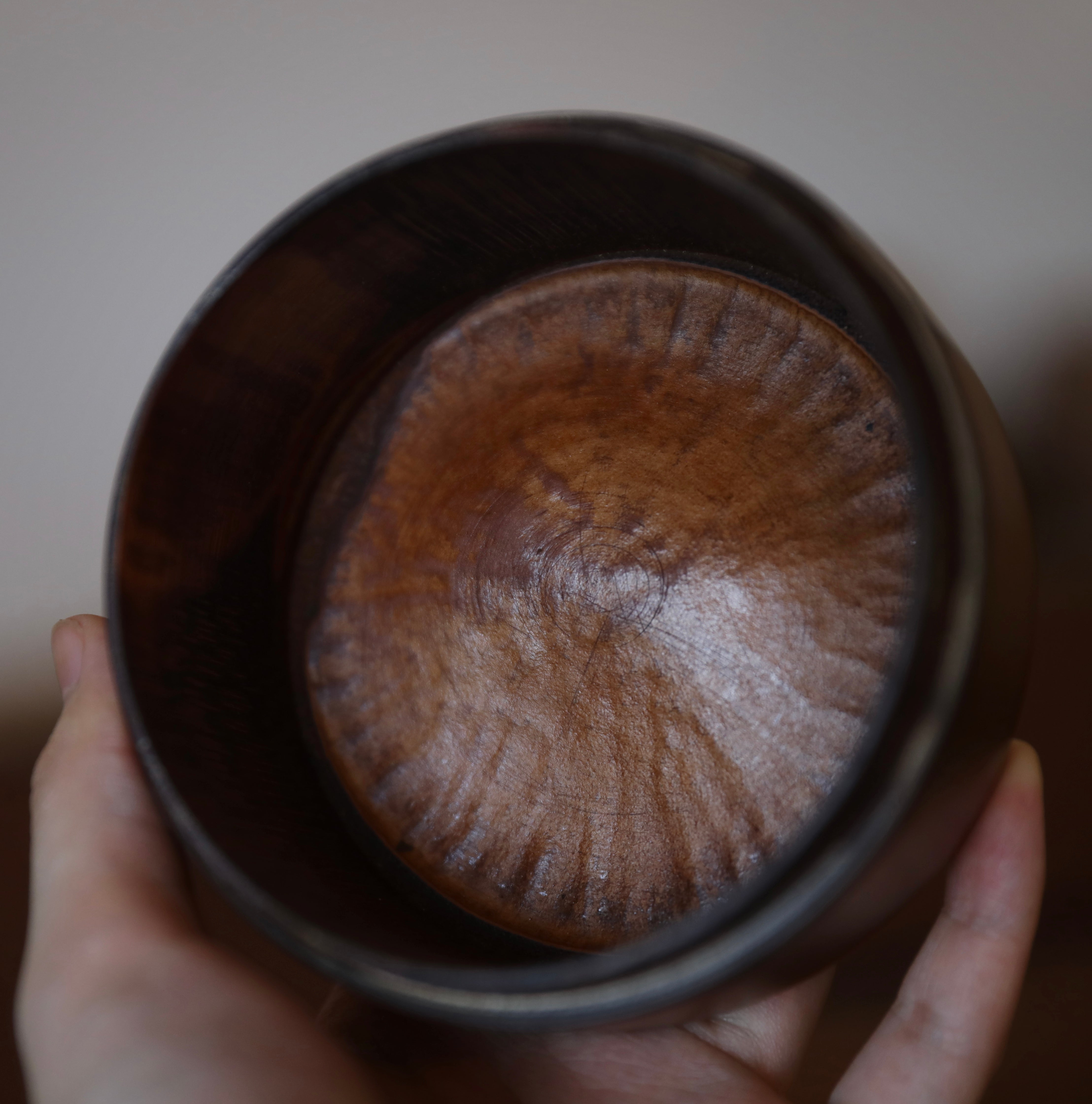 bamboo tea caddy, carved bamboo tea canister, leaf pattern tea jar, airtight tea storage, handcrafted tea container, wood engraving art, Piexlculpt Studio, artisan bamboo crafts, japanese tea box, loose leaf storage jar