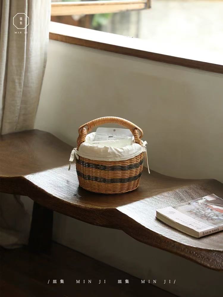 Arts & Entertainment,Hobbies & Creative Arts,Arts & Crafts,Craft Organization,Sewing Baskets & Kits