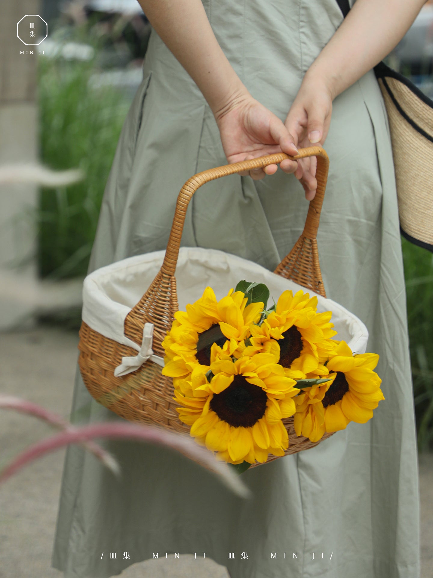 Arts & Entertainment,Hobbies & Creative Arts,Arts & Crafts,Craft Organization,Sewing Baskets & Kits