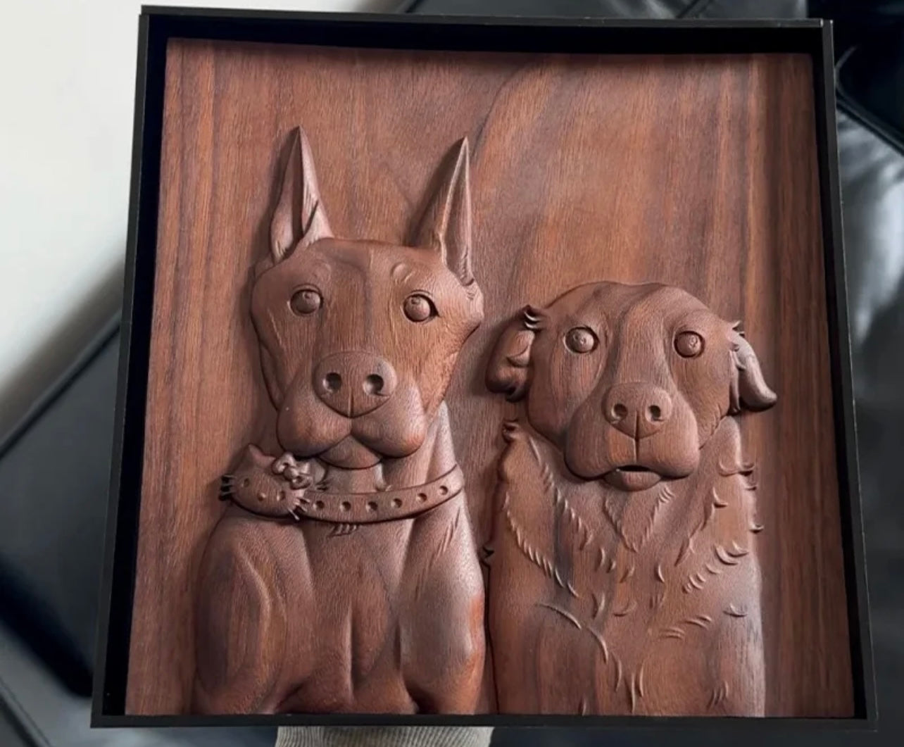 Arts & Entertainment > Artwork > Sculptures & Statues|piexlculpt