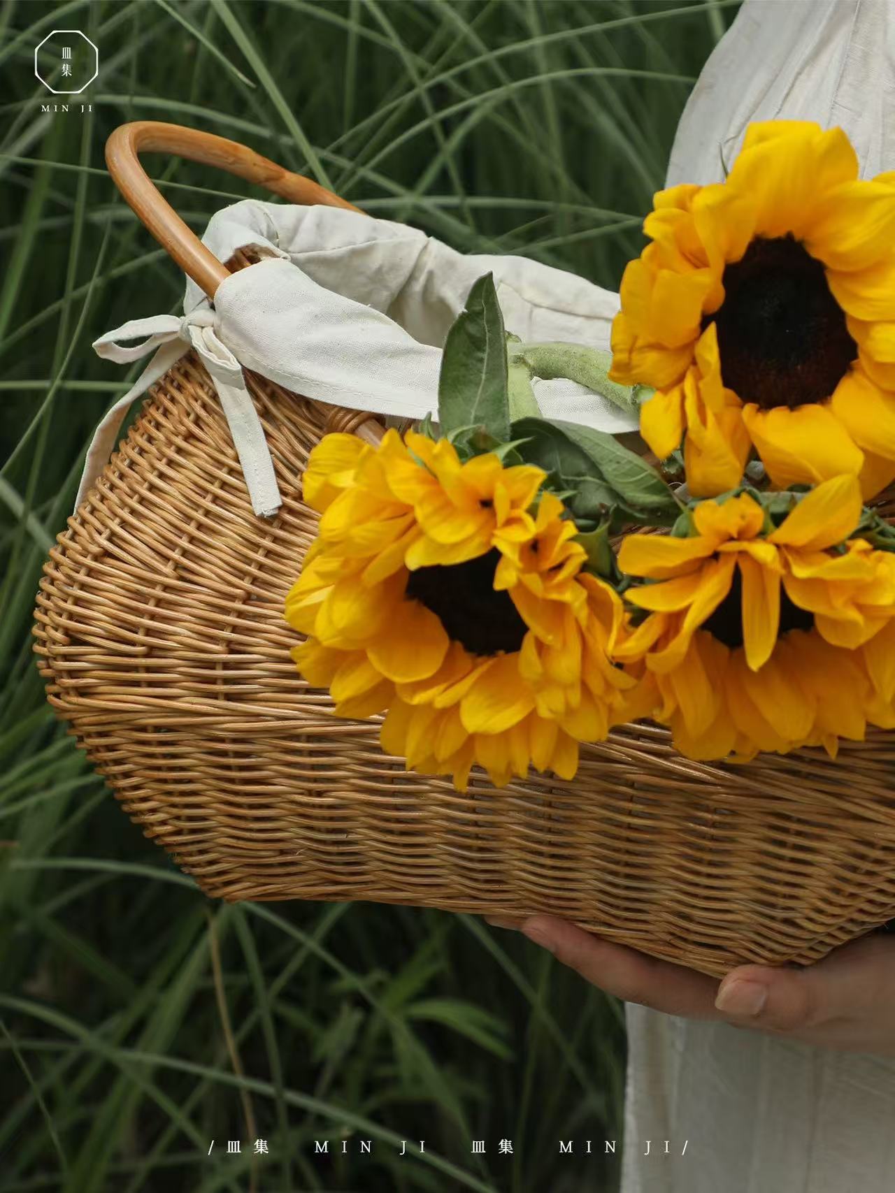 Arts & Entertainment,Hobbies & Creative Arts,Arts & Crafts,Craft Organization,Sewing Baskets & Kits