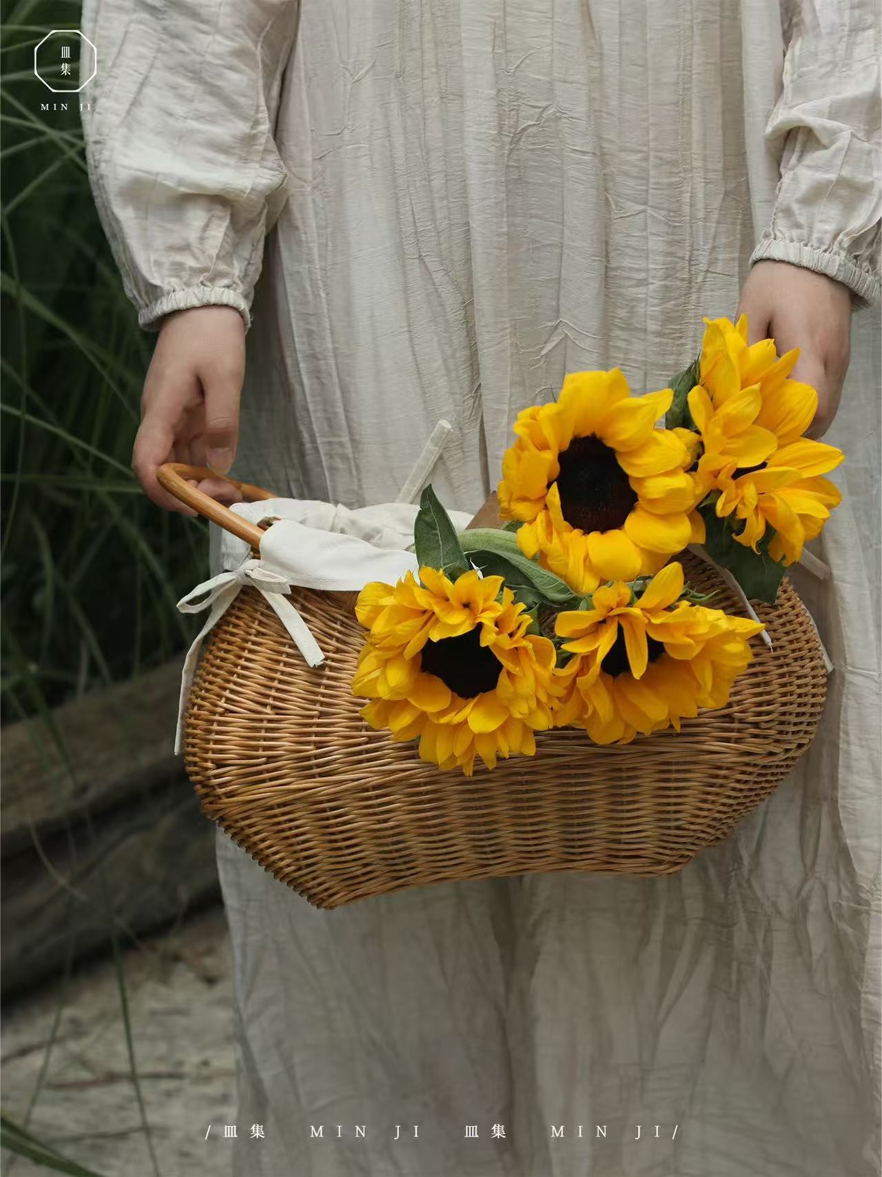 Arts & Entertainment,Hobbies & Creative Arts,Arts & Crafts,Craft Organization,Sewing Baskets & Kits