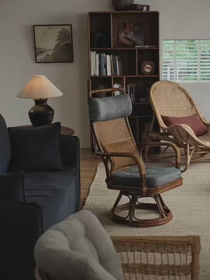 Swivel Rattan Lounge Chair